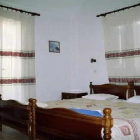 Hotel Makis Kamári