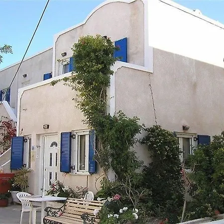 Makis Kamari (Santorini)